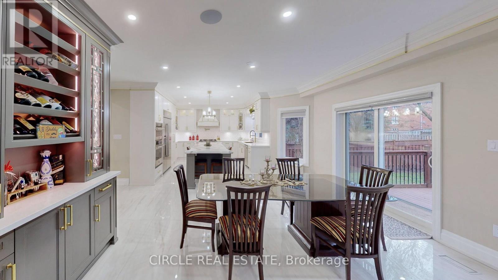 5351 Forest Ridge Drive, Mississauga, ON - Indoor Photo Showing Dining Room