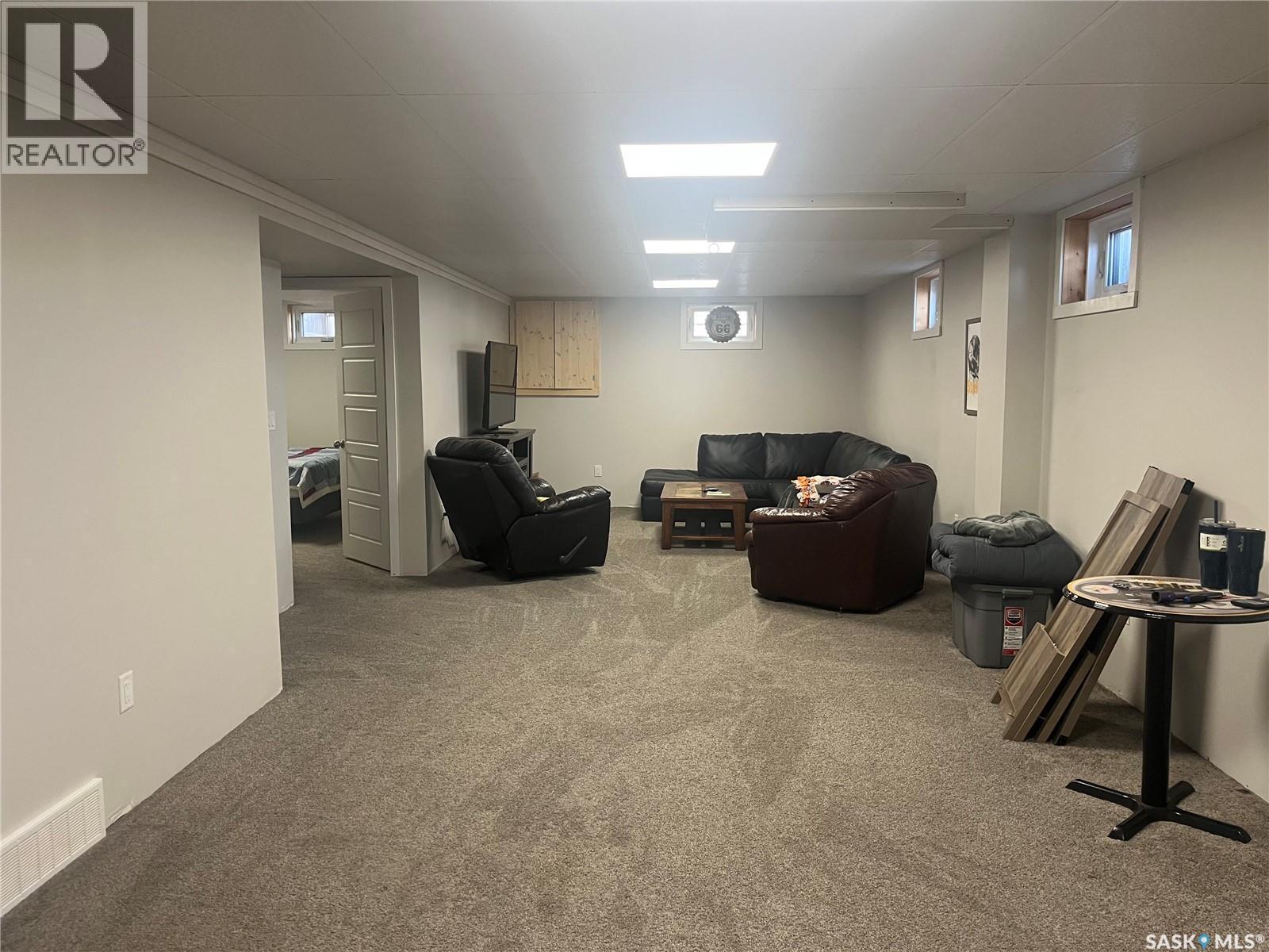 333 7Th Street, Alameda, SK - Indoor Photo Showing Basement