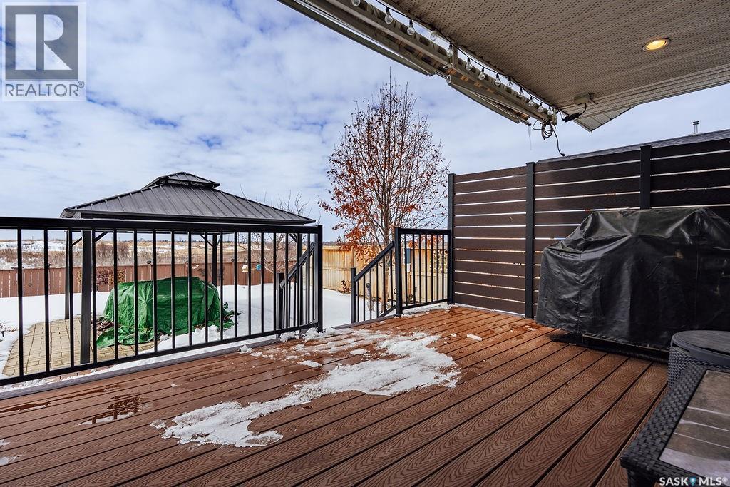 330 Pobran Crescent, Saskatoon, SK - Outdoor With Deck Patio Veranda With Exterior