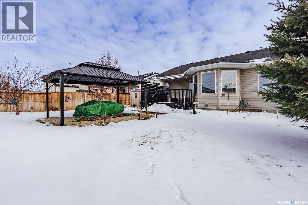 330 Pobran Crescent, Saskatoon, SK - Outdoor