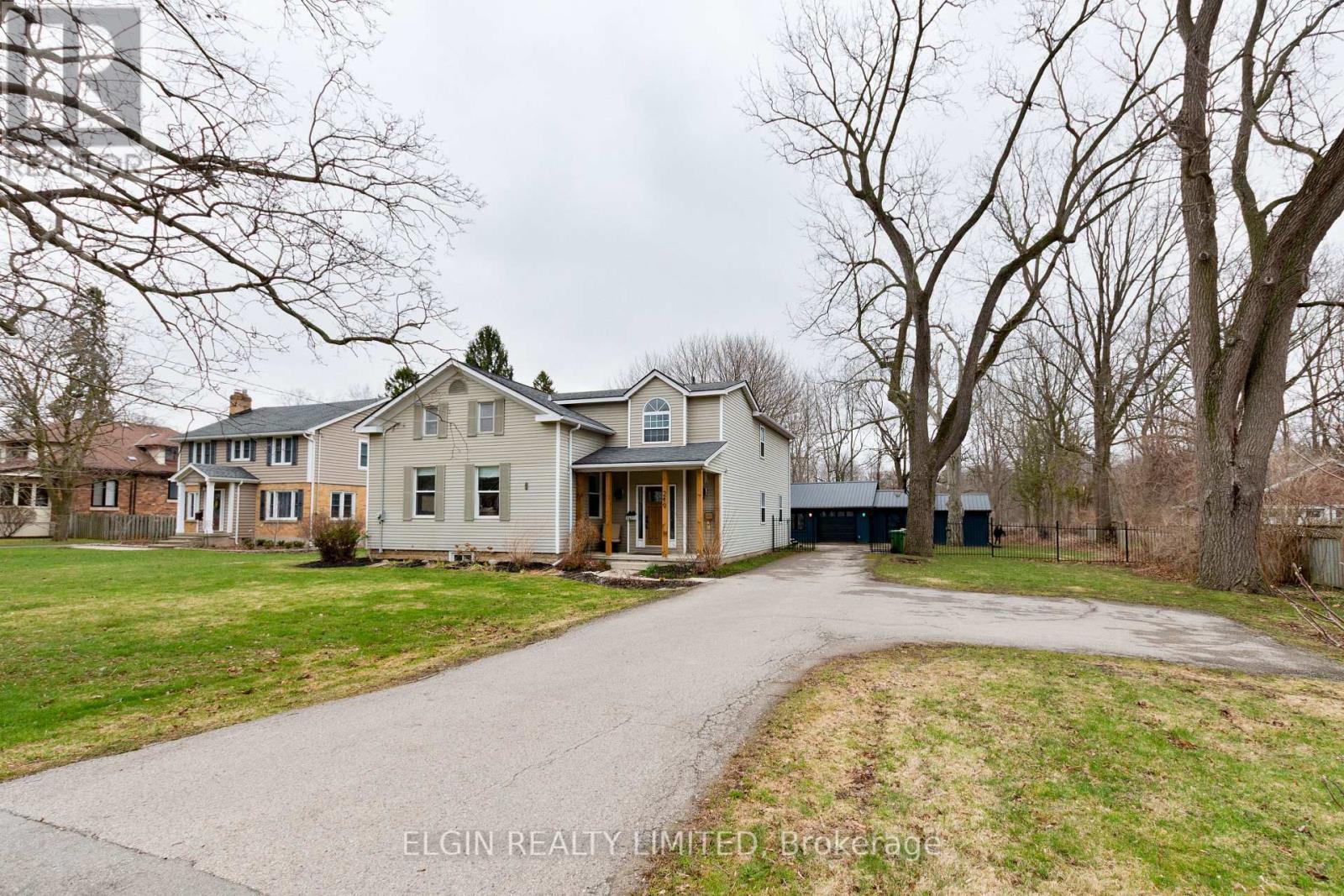 219 Sunset Drive, St. Thomas, ON - Outdoor With Facade