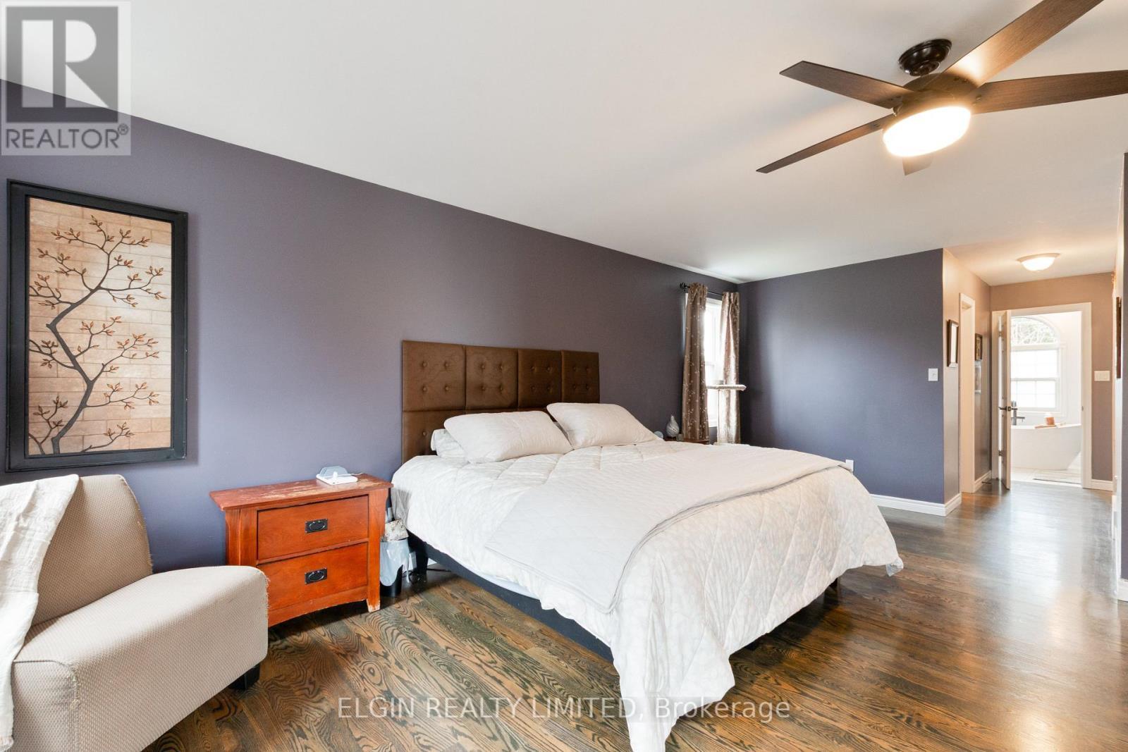219 Sunset Drive, St. Thomas, ON - Indoor Photo Showing Bedroom