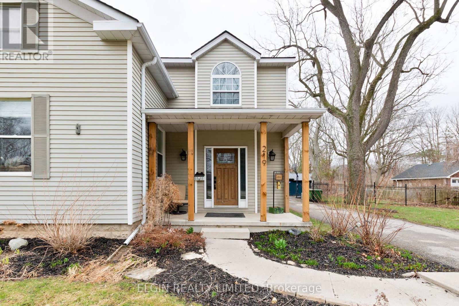 219 Sunset Drive, St. Thomas, ON - Outdoor With Facade
