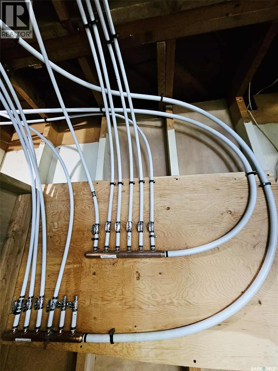 91 Franklin Avenue, Yorkton, SK - Indoor Photo Showing Other Room