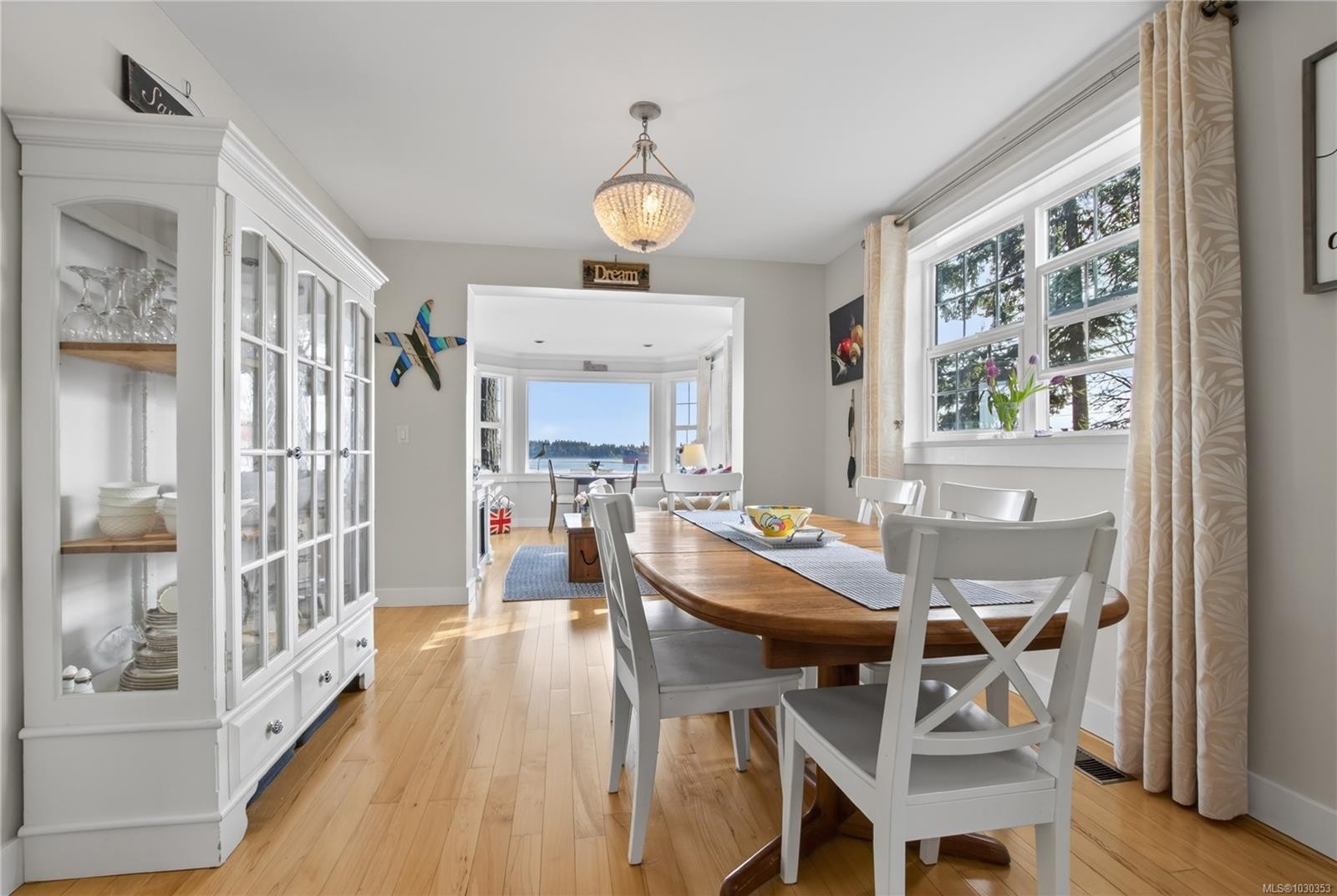 319 Chemainus Rd, Ladysmith, BC