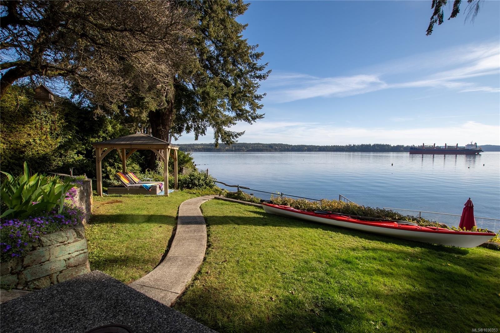 319 Chemainus Rd, Ladysmith, BC