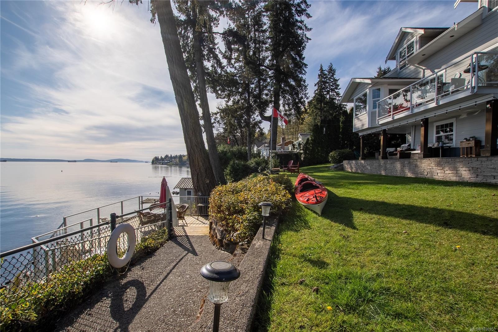 319 Chemainus Rd, Ladysmith, BC