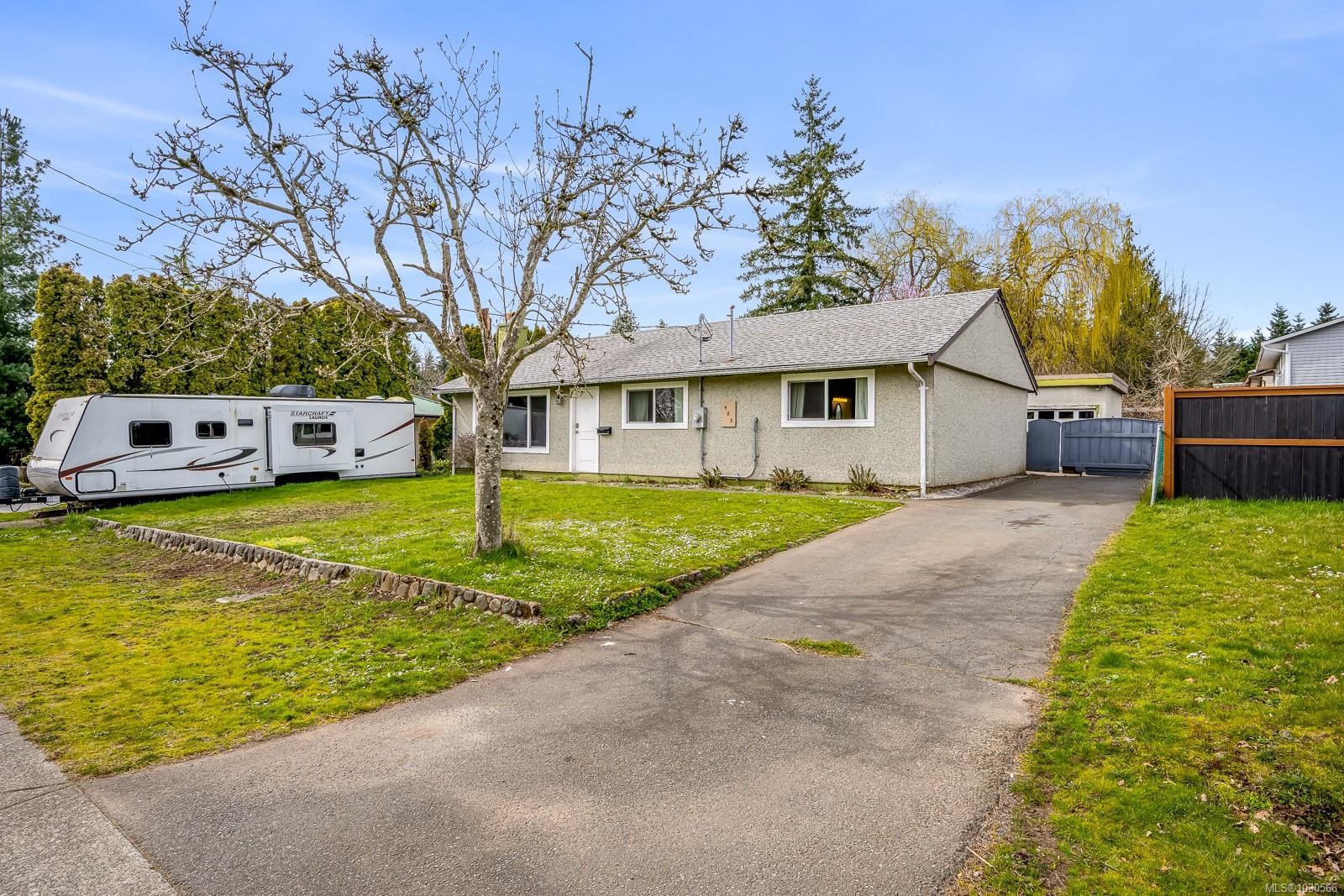 483 Pritchard Rd, Comox, BC