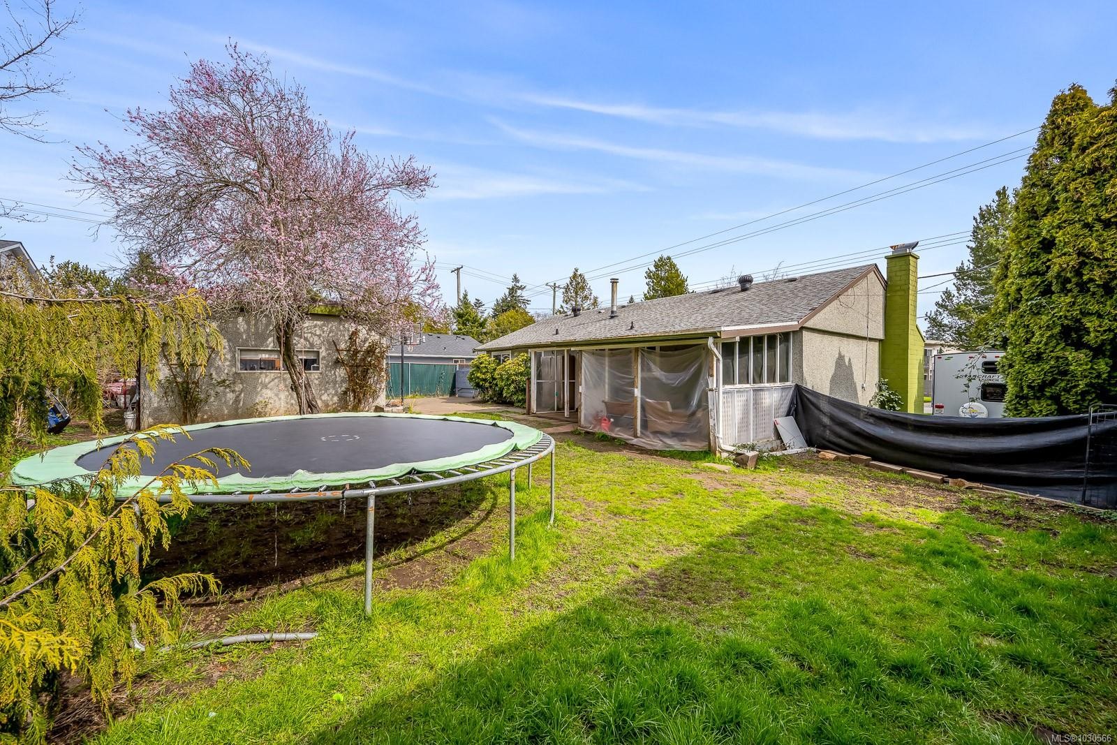 483 Pritchard Rd, Comox, BC