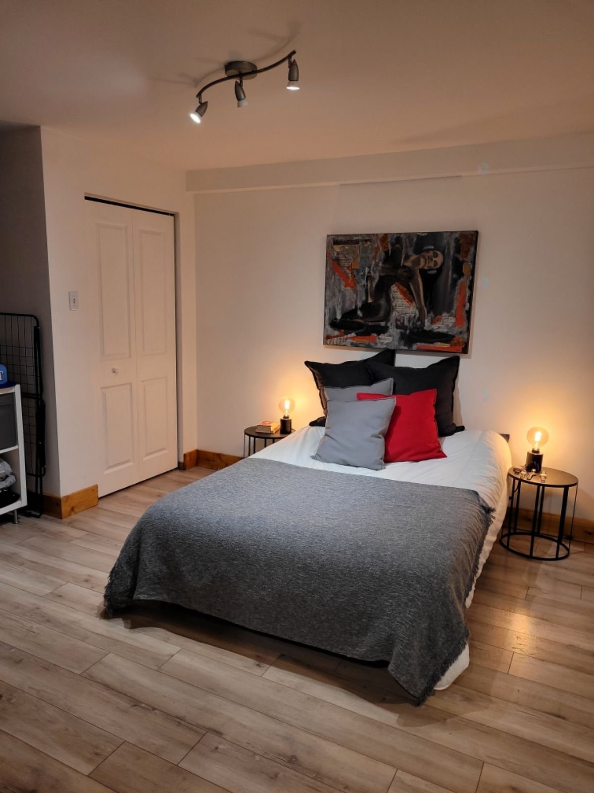 Master Bedroom - 7559A Av. Wiseman, Montréal (Villeray/Saint-Michel/Parc-Extension), QC - Indoor Photo Showing Bedroom