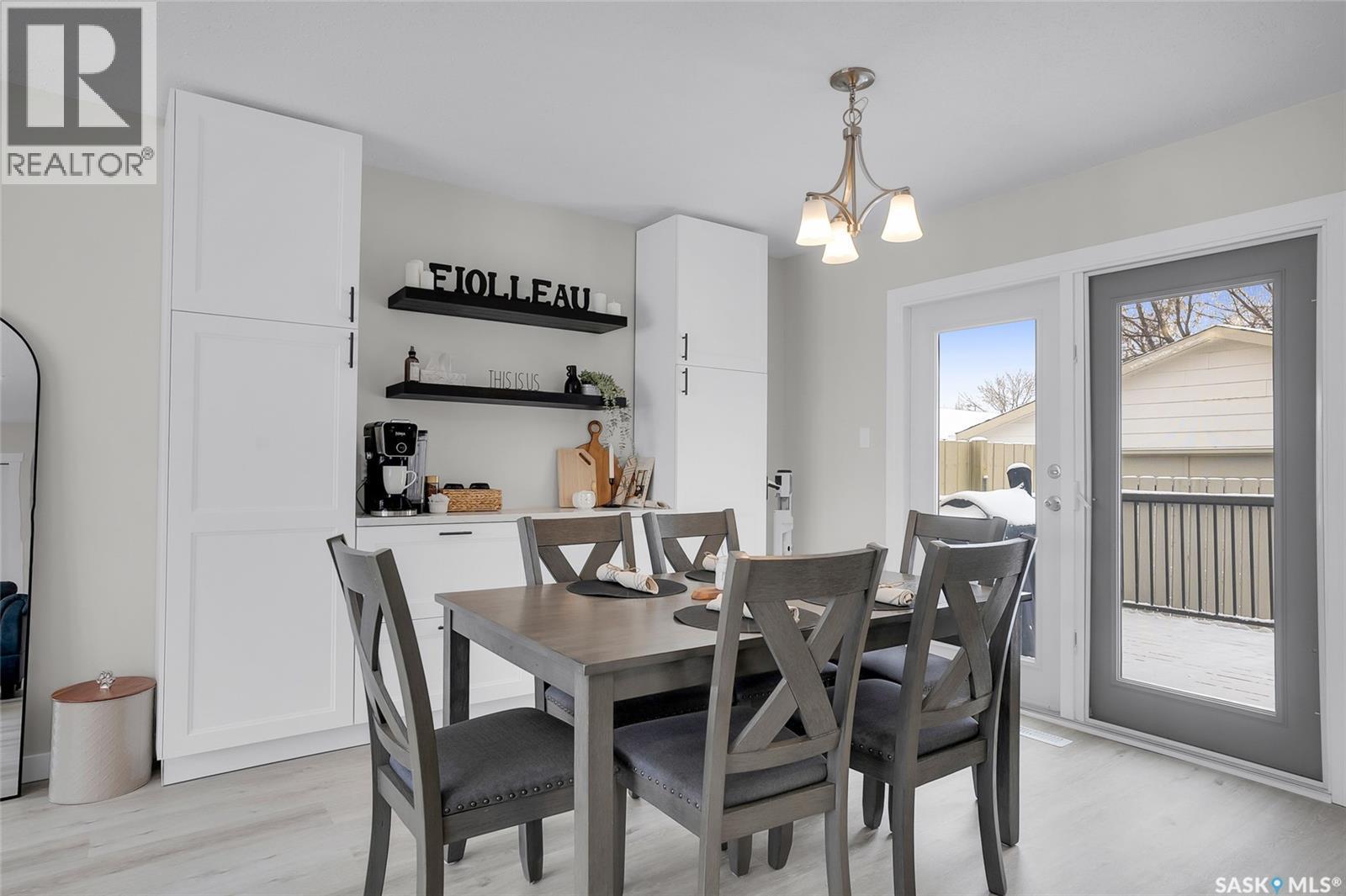 283 David Knight Crescent, Saskatoon, SK - Indoor Photo Showing Dining Room