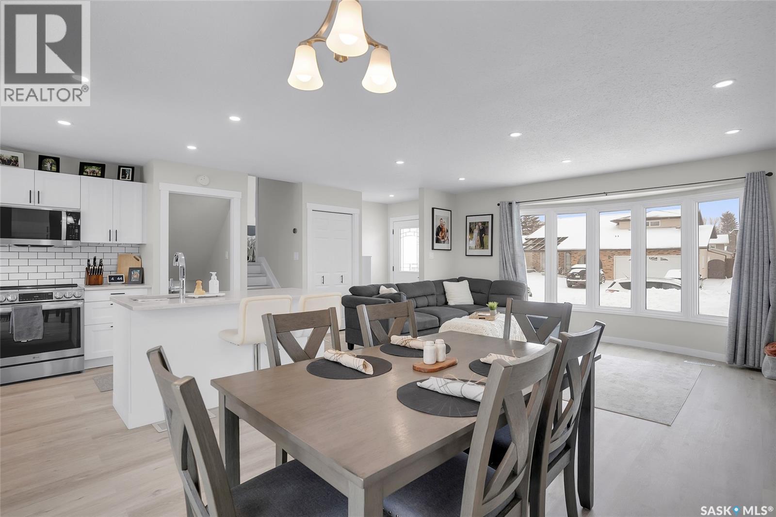 283 David Knight Crescent, Saskatoon, SK - Indoor Photo Showing Dining Room
