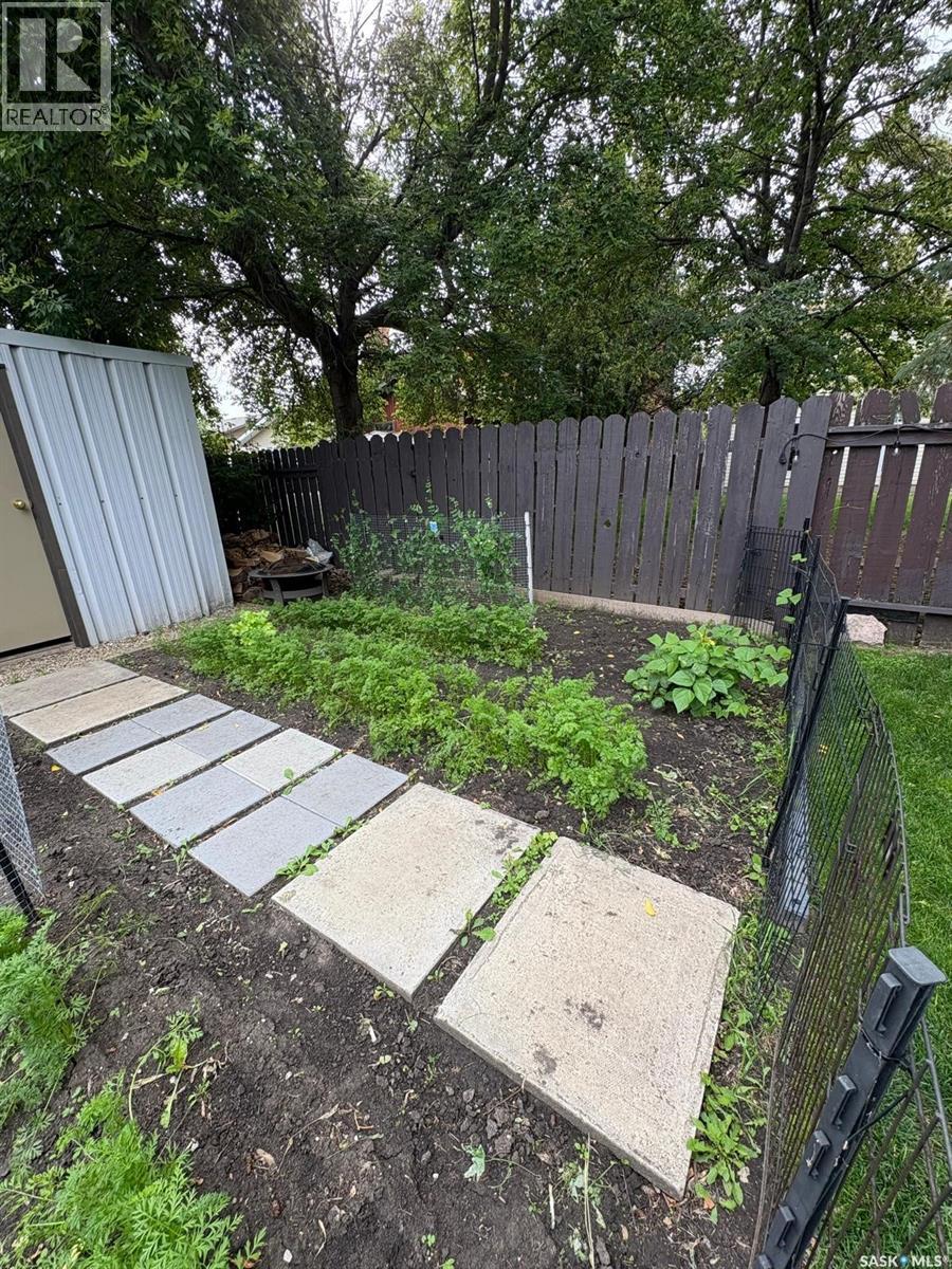 283 David Knight Crescent, Saskatoon, SK - Outdoor With Backyard