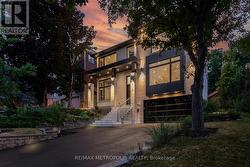 12 BEARWOOD DRIVE Toronto, ON M9A 4G4