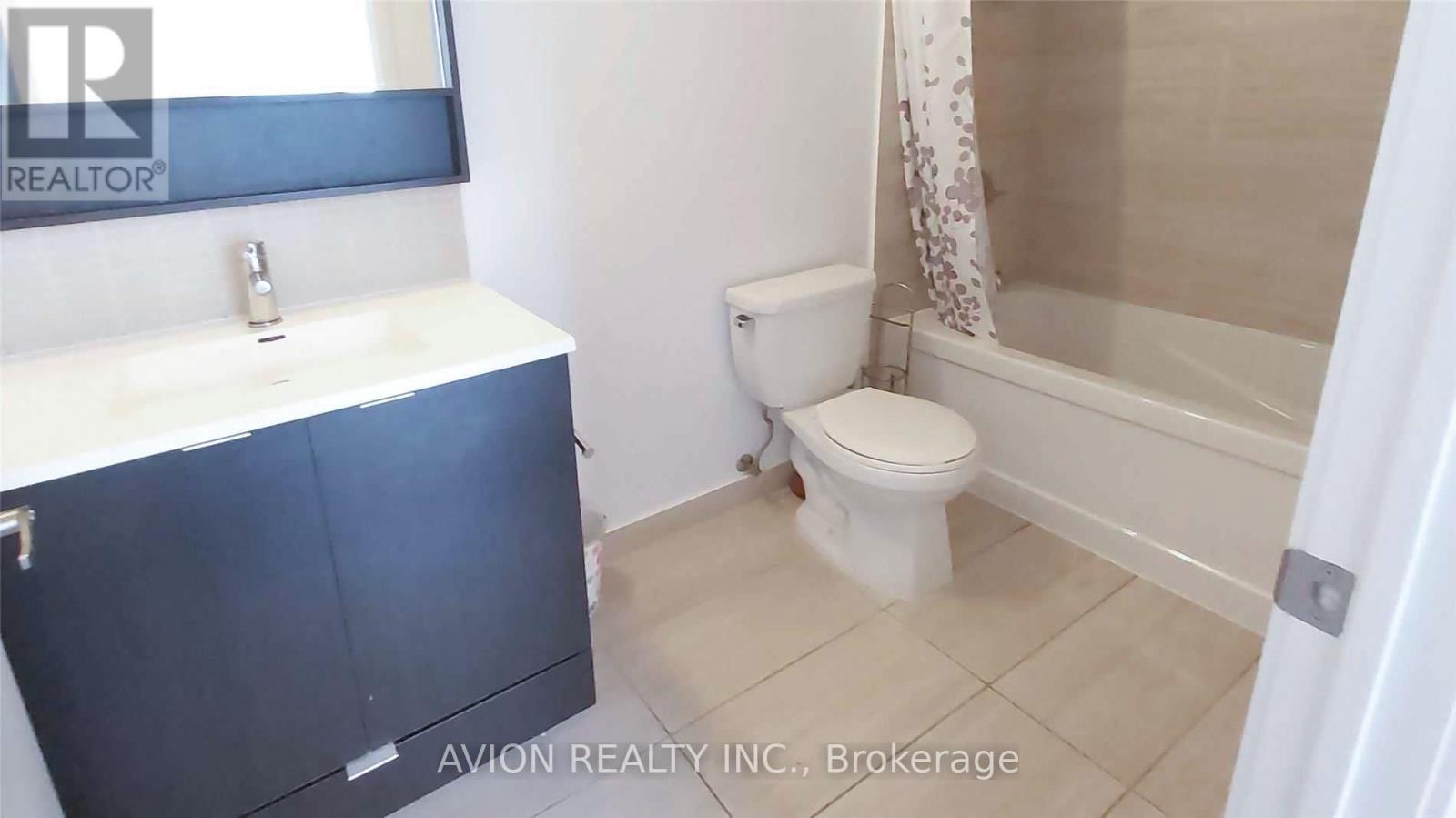 1504 - 2560 Eglinton Avenue W, Mississauga, ON - Indoor Photo Showing Bathroom