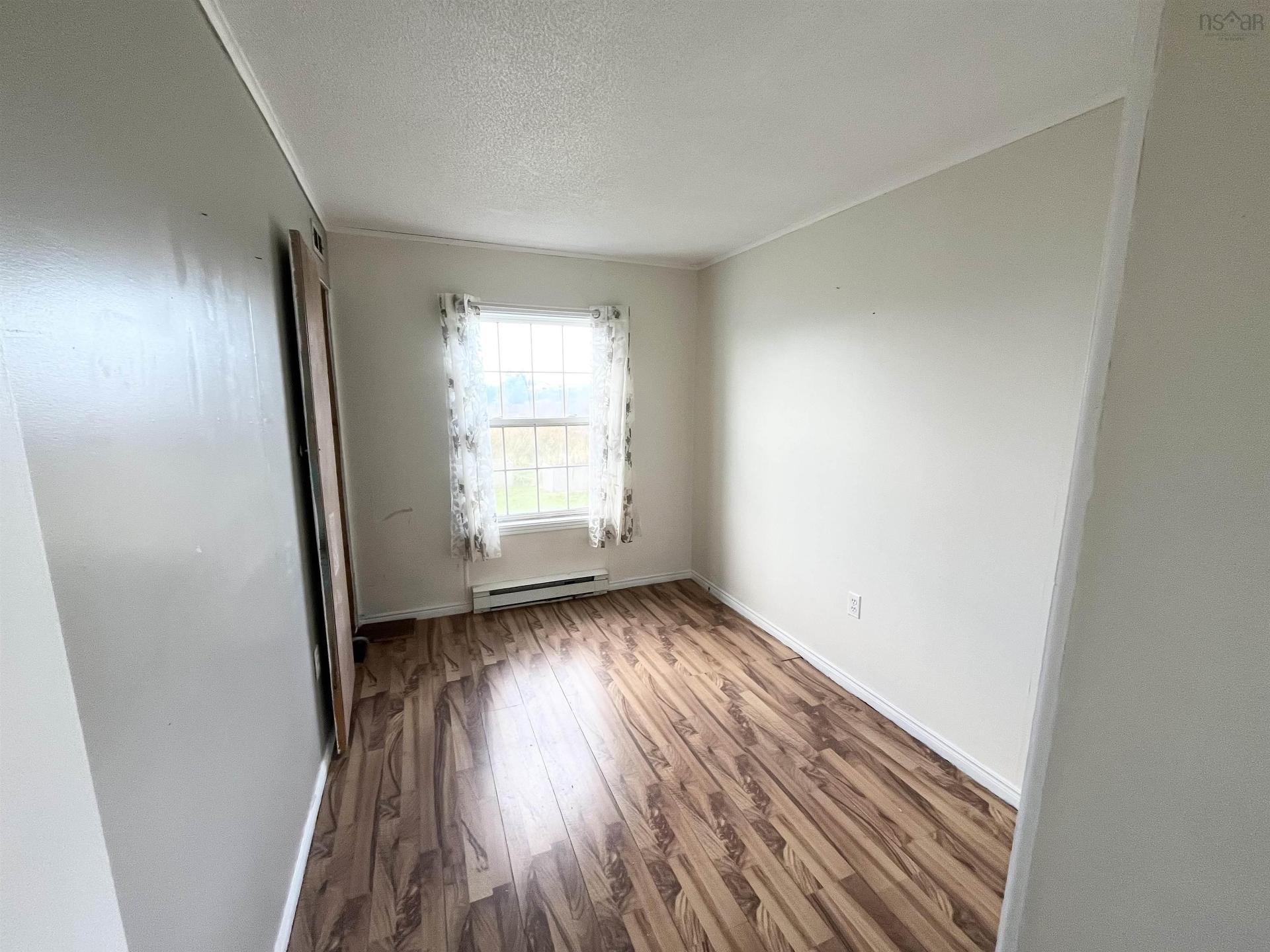 23 New Road, The Hawk, NS