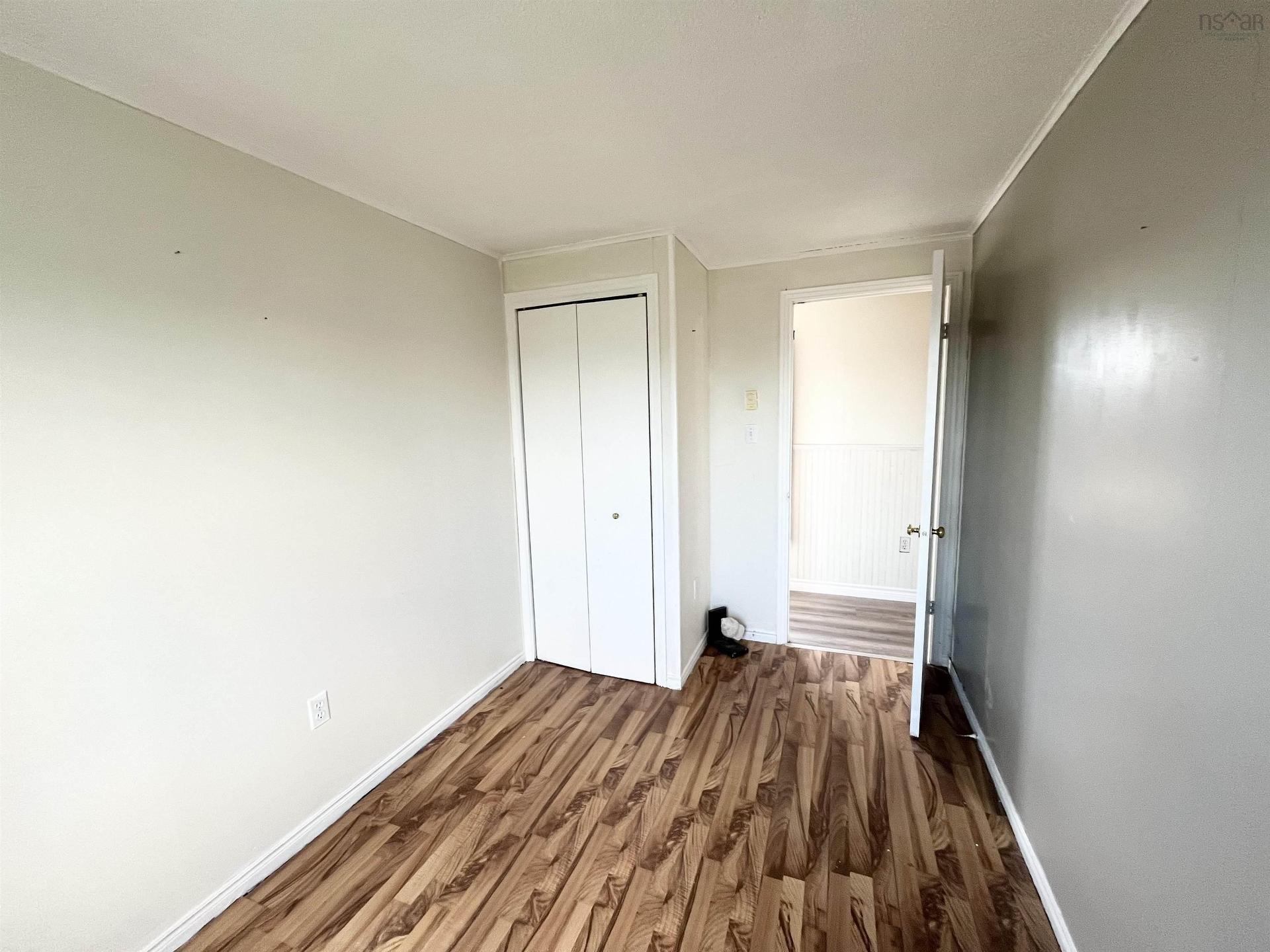 23 New Road, The Hawk, NS