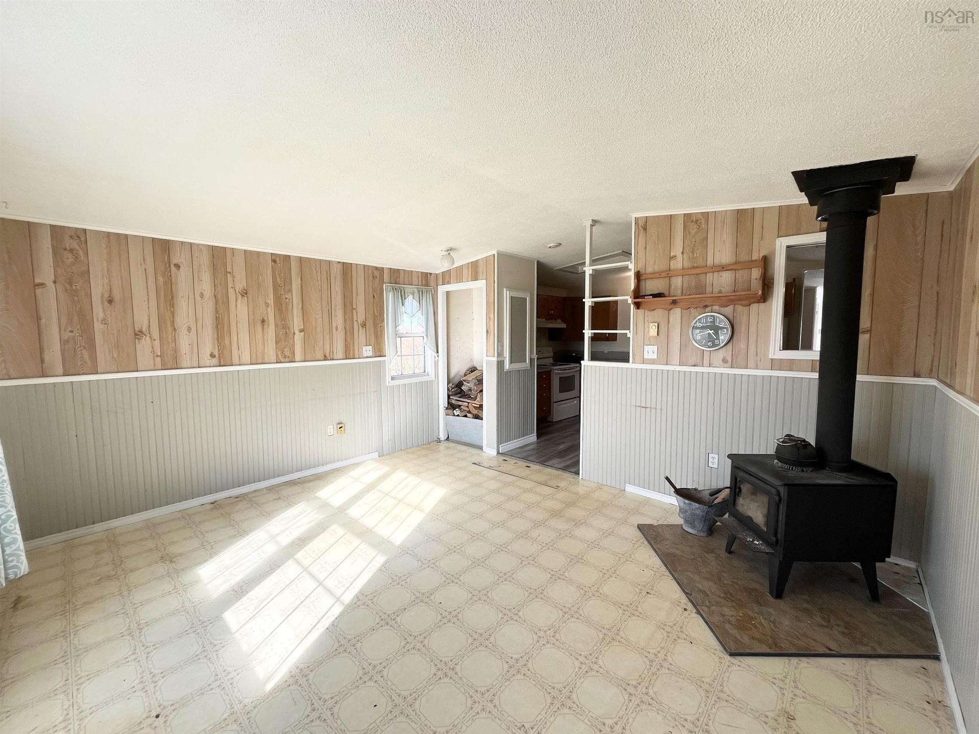 23 New Road, The Hawk, NS
