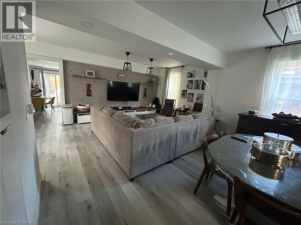 159 Waterloo Street, Kitchener, ON - Indoor Photo Showing Other Room