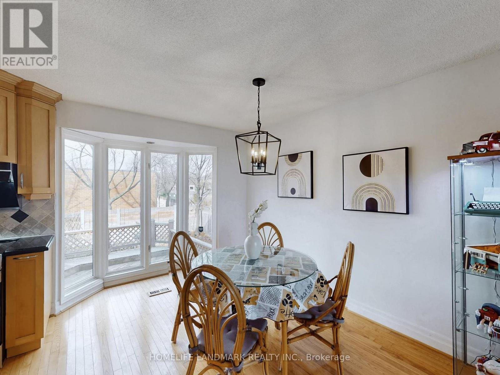 837 Apple Gate Court, Mississauga, ON - Indoor Photo Showing Dining Room