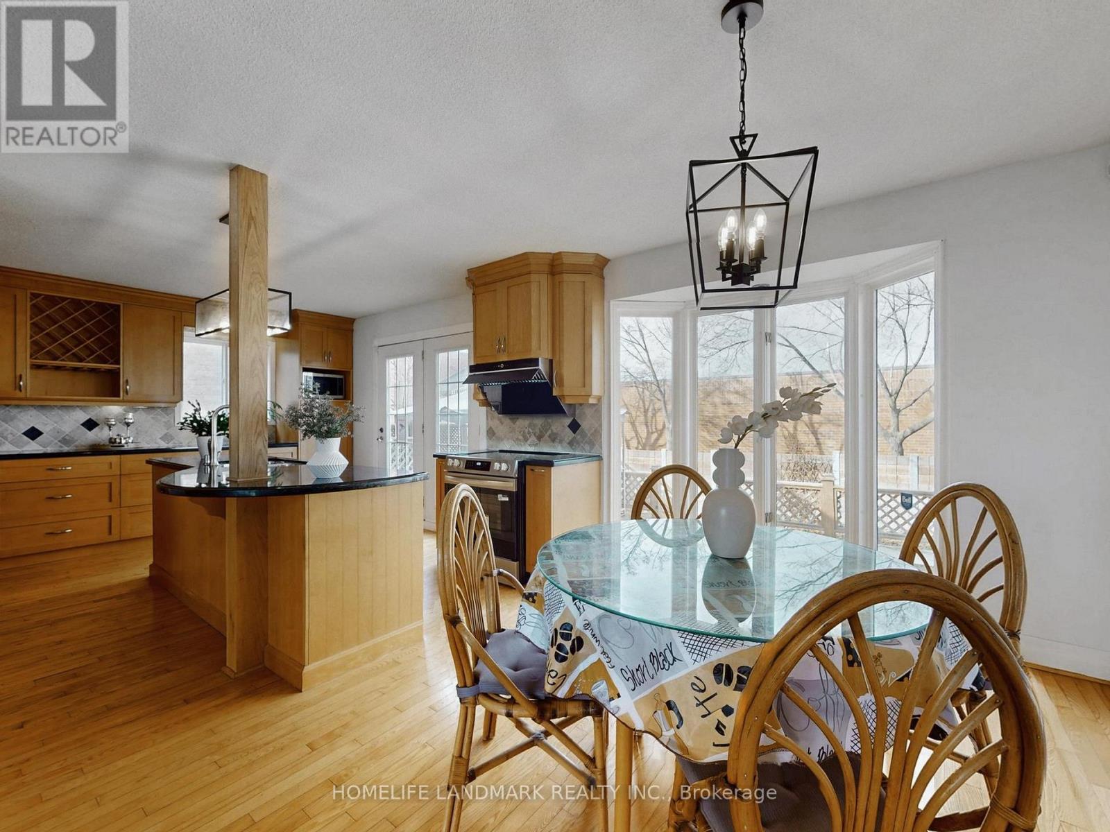 837 Apple Gate Court, Mississauga, ON - Indoor Photo Showing Dining Room