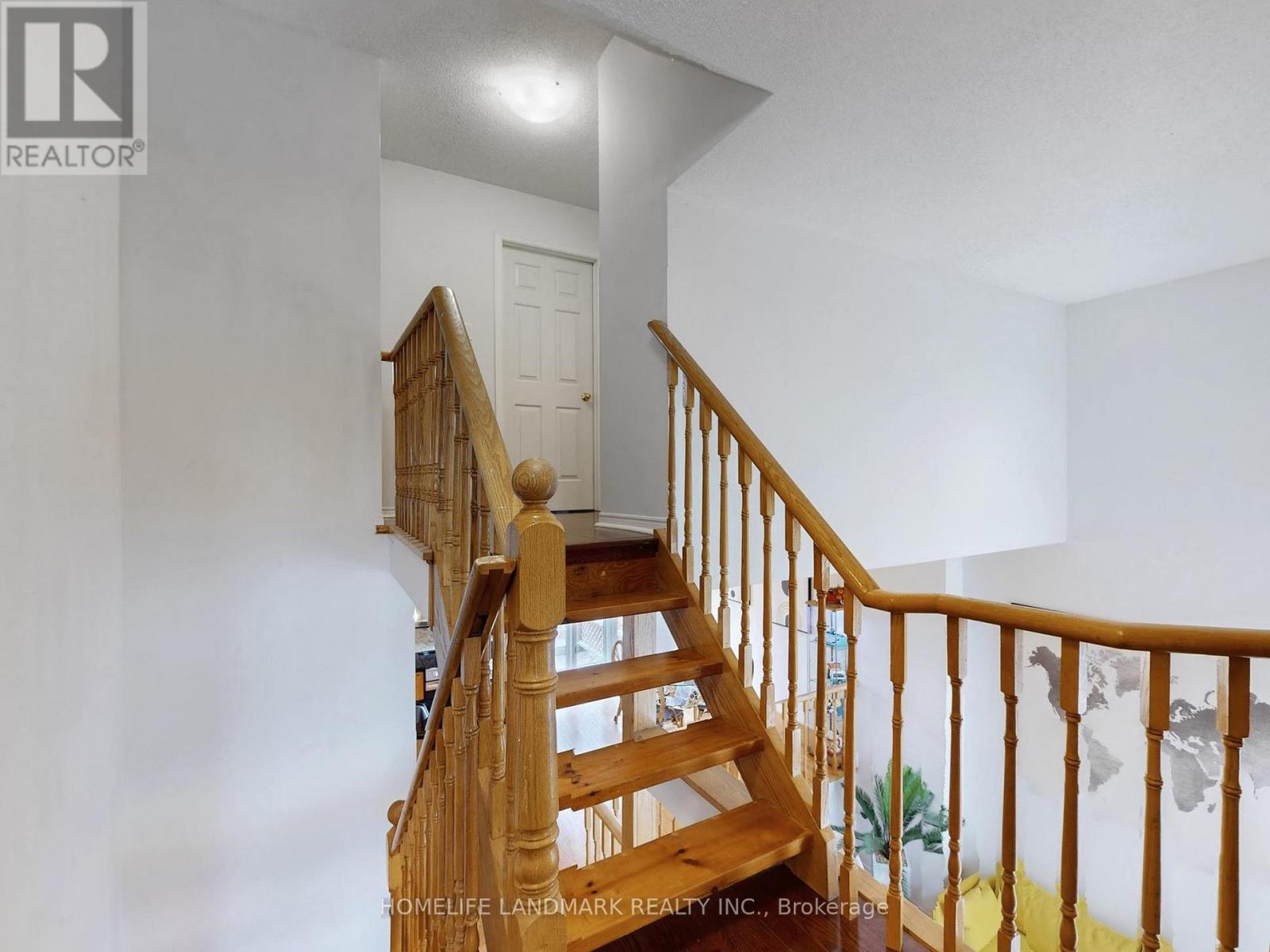 837 Apple Gate Court, Mississauga, ON - Indoor Photo Showing Other Room