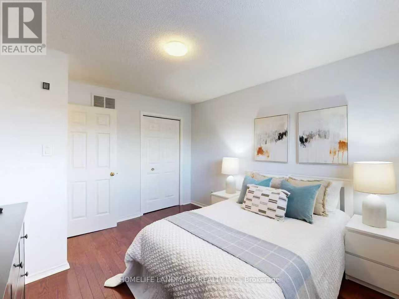 837 Apple Gate Court, Mississauga, ON - Indoor Photo Showing Bedroom
