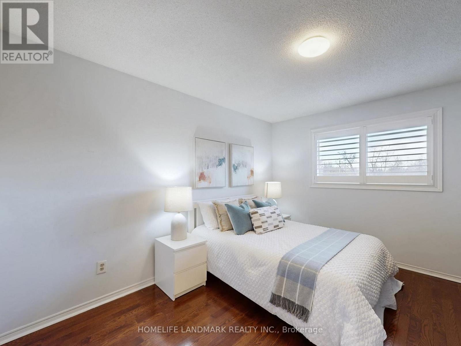 837 Apple Gate Court, Mississauga, ON - Indoor Photo Showing Bedroom