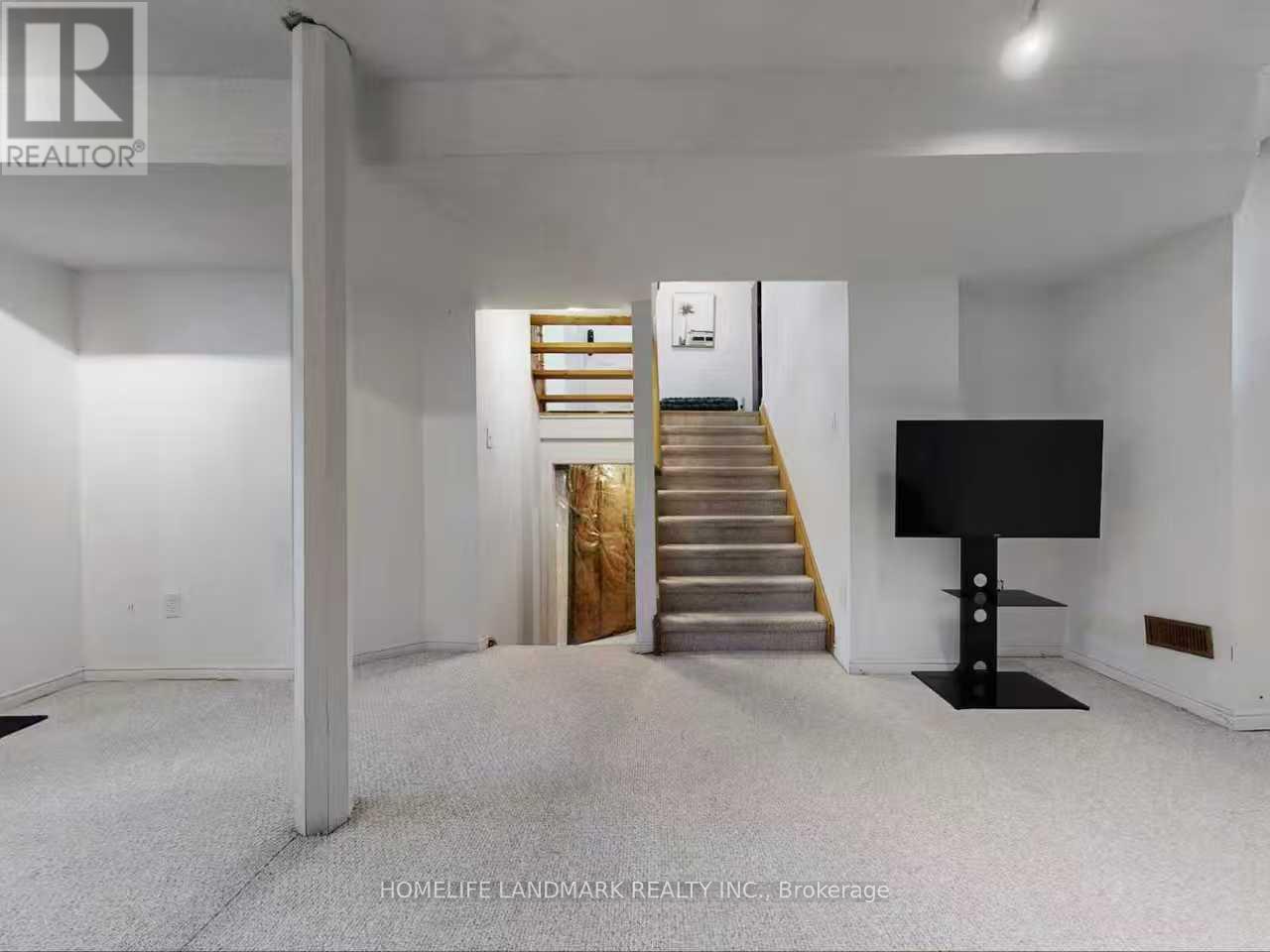 837 Apple Gate Court, Mississauga, ON - Indoor