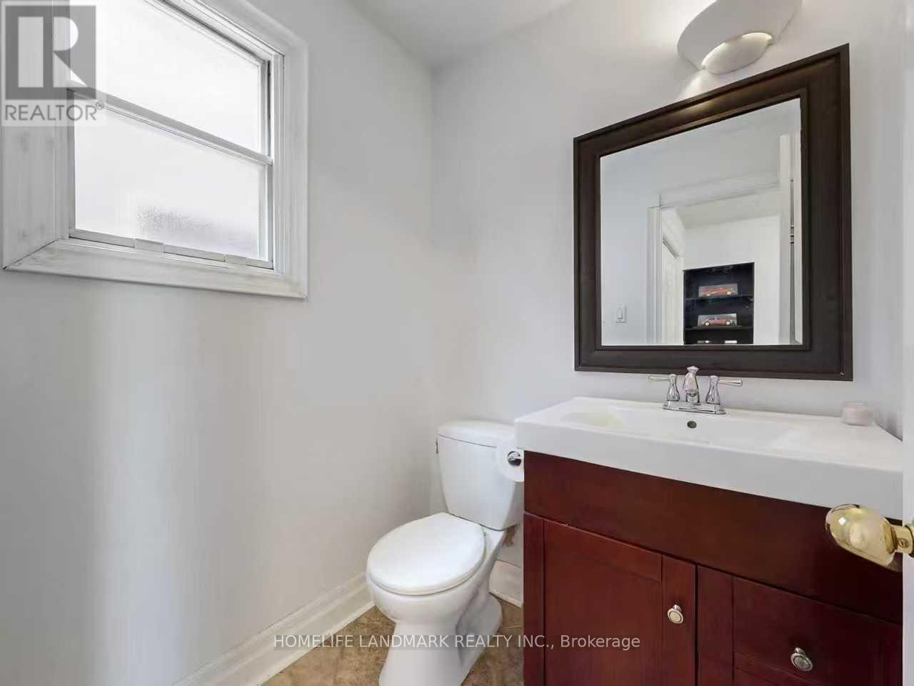 837 Apple Gate Court, Mississauga, ON - Indoor Photo Showing Bathroom