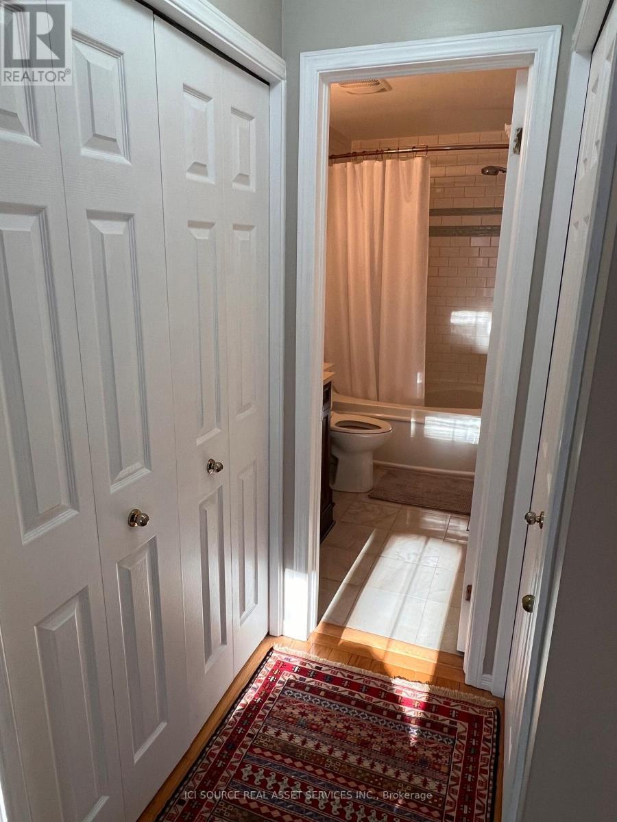 127 Gladeview Private, Ottawa, ON - Indoor Photo Showing Other Room