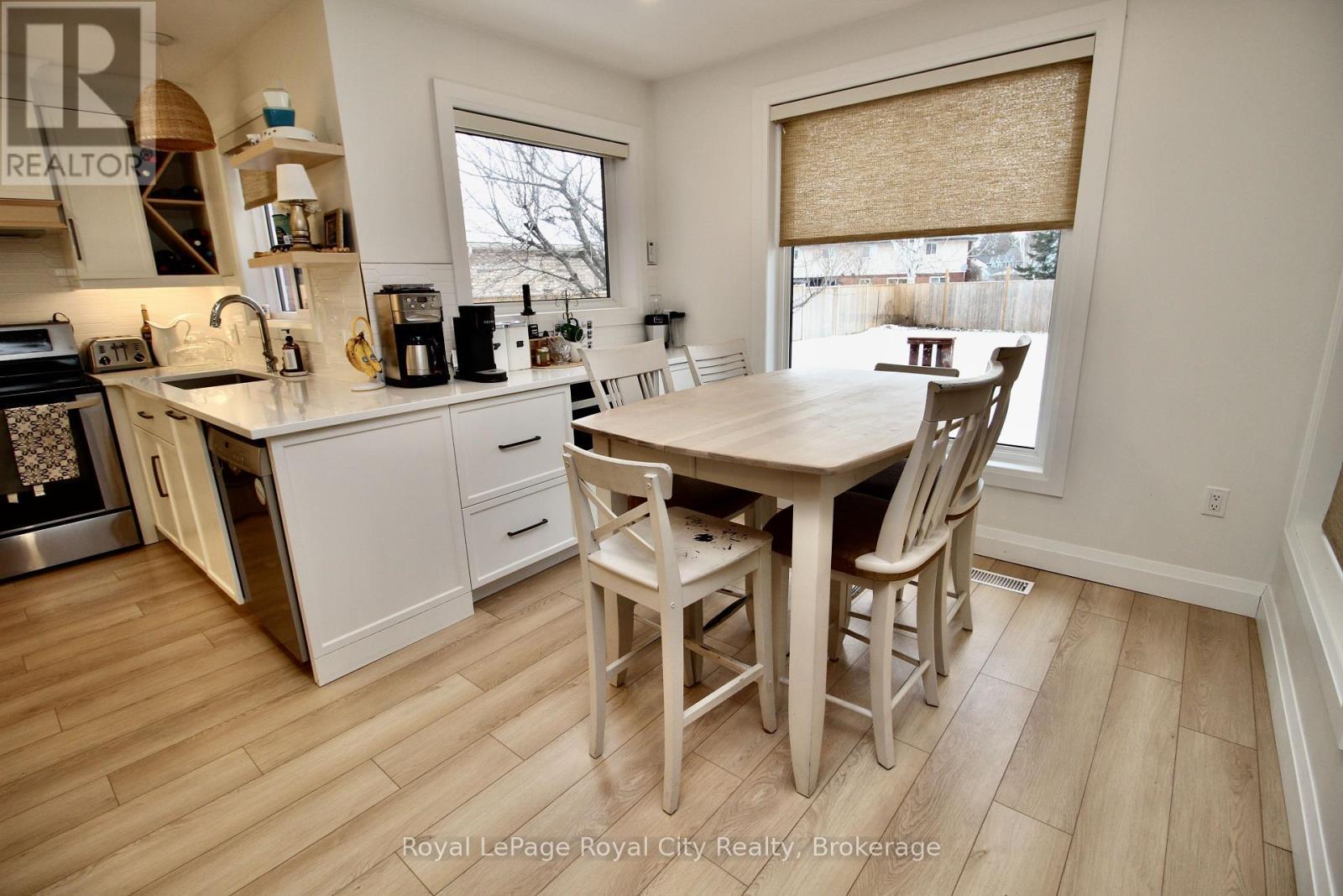 82 Gunn Avenue, Cambridge, ON - Indoor