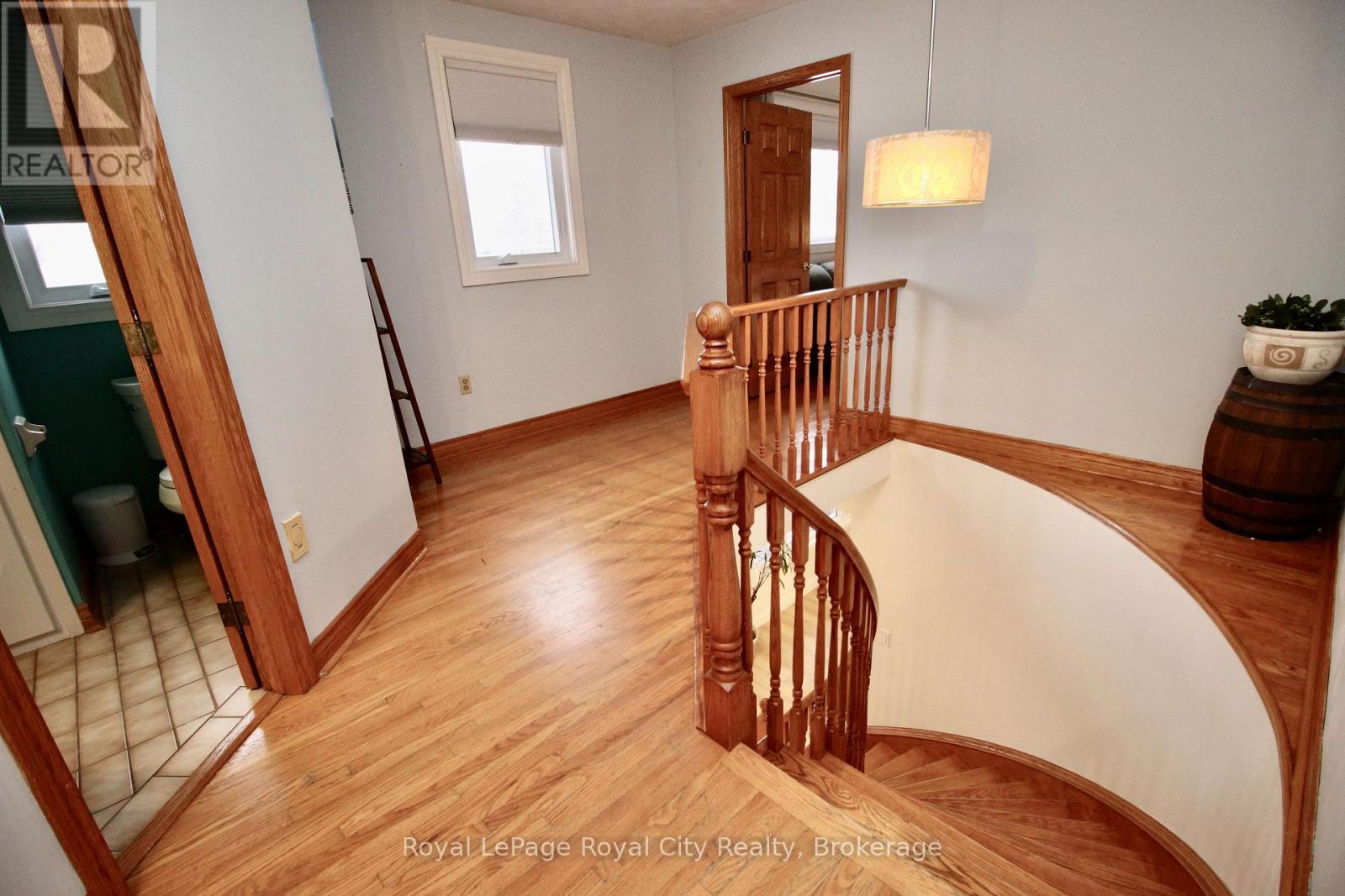 82 Gunn Avenue, Cambridge, ON - Indoor Photo Showing Other Room