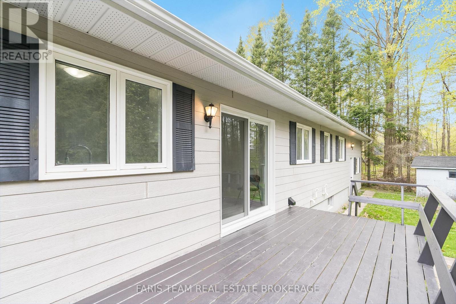 19 Wakunda Crescent, Tiny, ON - Outdoor With Deck Patio Veranda With Exterior