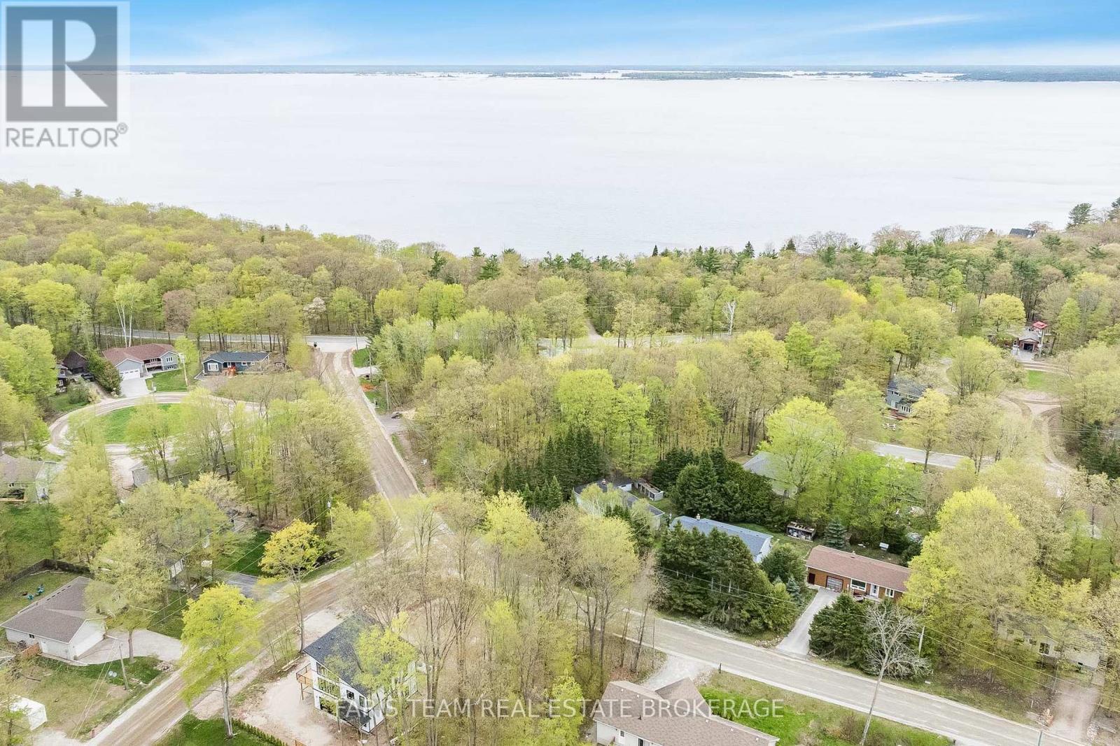 19 Wakunda Crescent, Tiny, ON - Outdoor With View