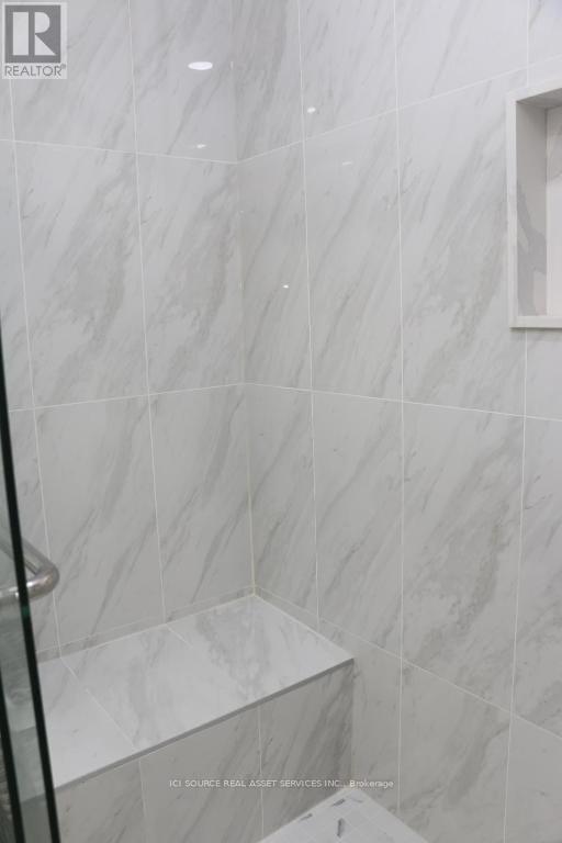 Upper - 164 Stather Crescent, Markham, ON - Indoor Photo Showing Bathroom