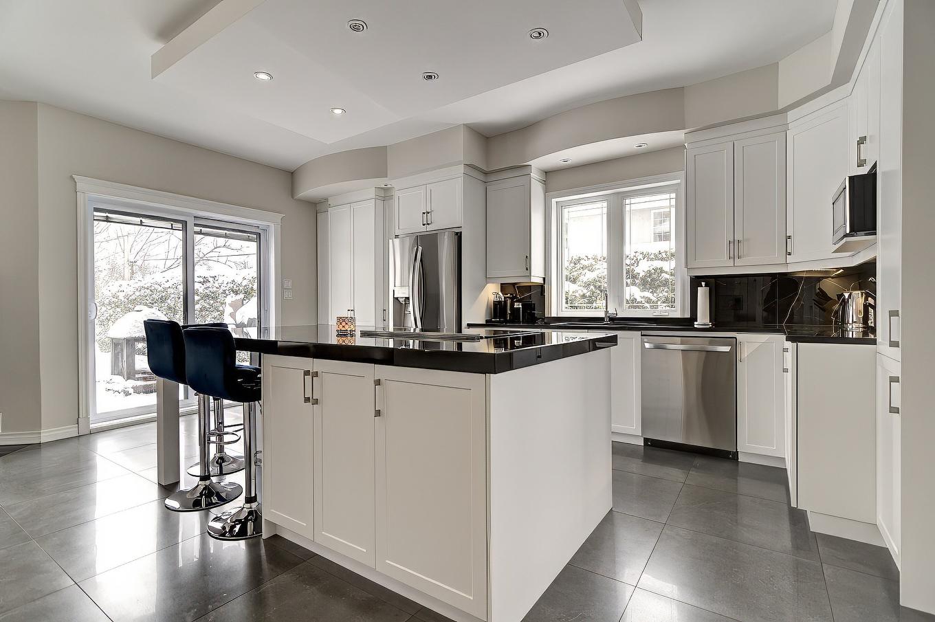 Cuisine - 491 Rue De La Pommeraie, Rosemère, QC - Indoor Photo Showing Kitchen With Upgraded Kitchen