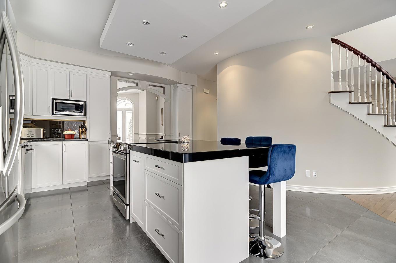 Cuisine - 491 Rue De La Pommeraie, Rosemère, QC - Indoor Photo Showing Kitchen With Upgraded Kitchen