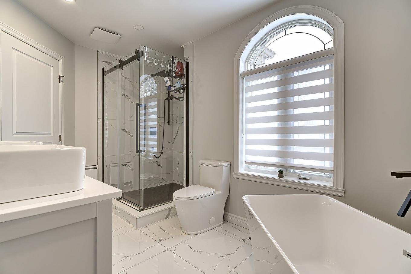 Salle de bains attenante à la CCP - 491 Rue De La Pommeraie, Rosemère, QC - Indoor Photo Showing Bathroom