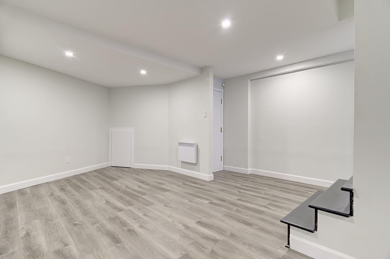 Salle familiale - 491 Rue De La Pommeraie, Rosemère, QC - Indoor