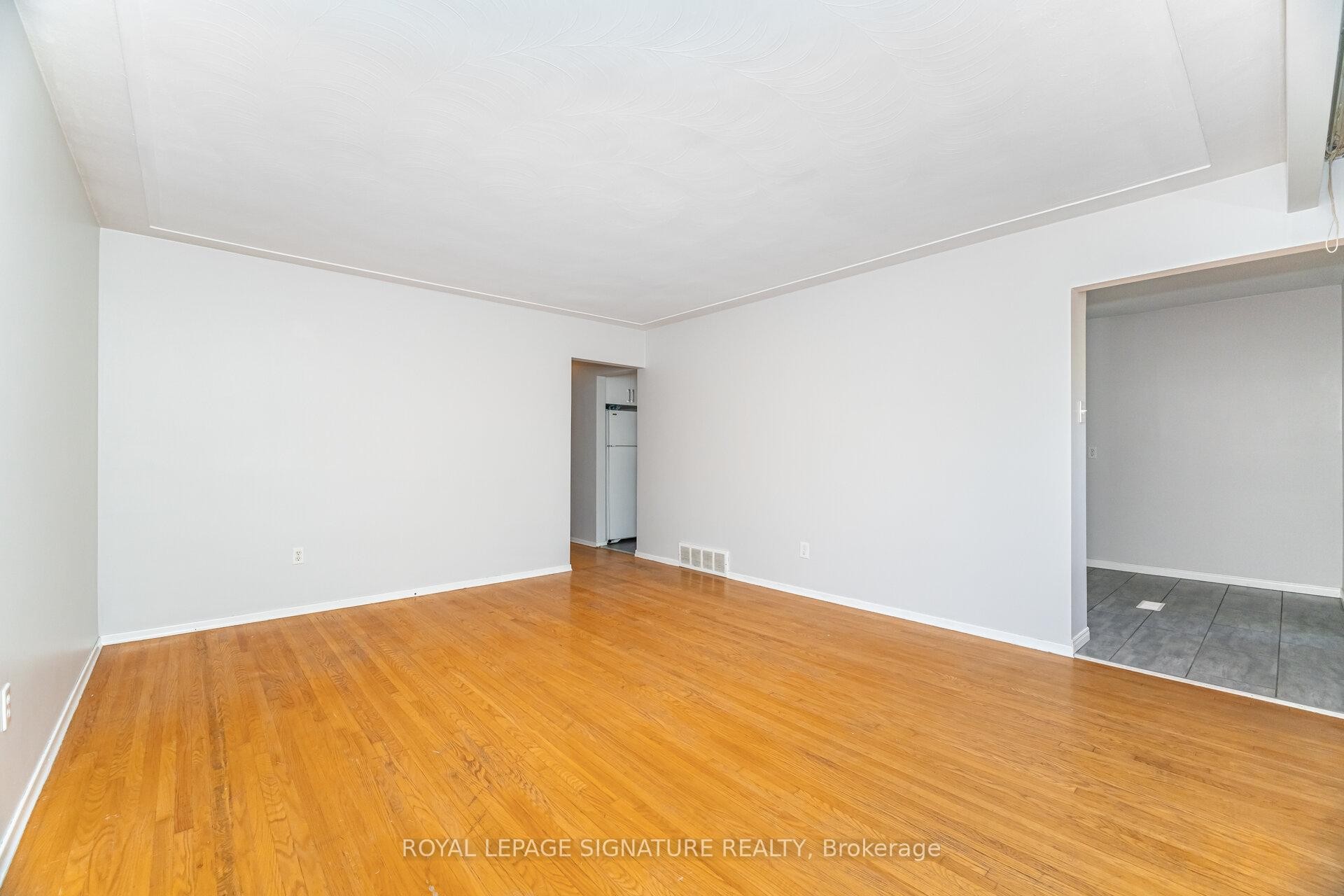 7 Maitland Avenue, Hamilton, ON - Indoor Photo Showing Other Room