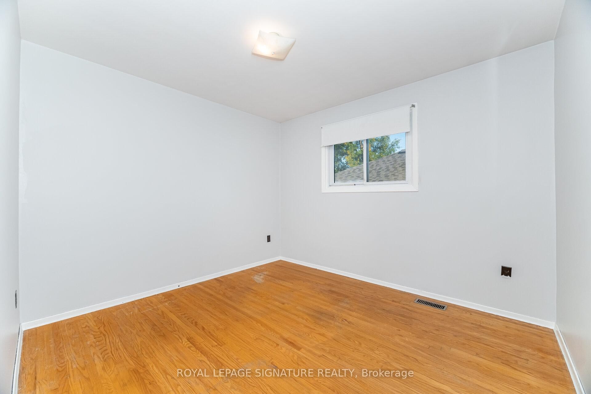 7 Maitland Avenue, Hamilton, ON - Indoor Photo Showing Other Room