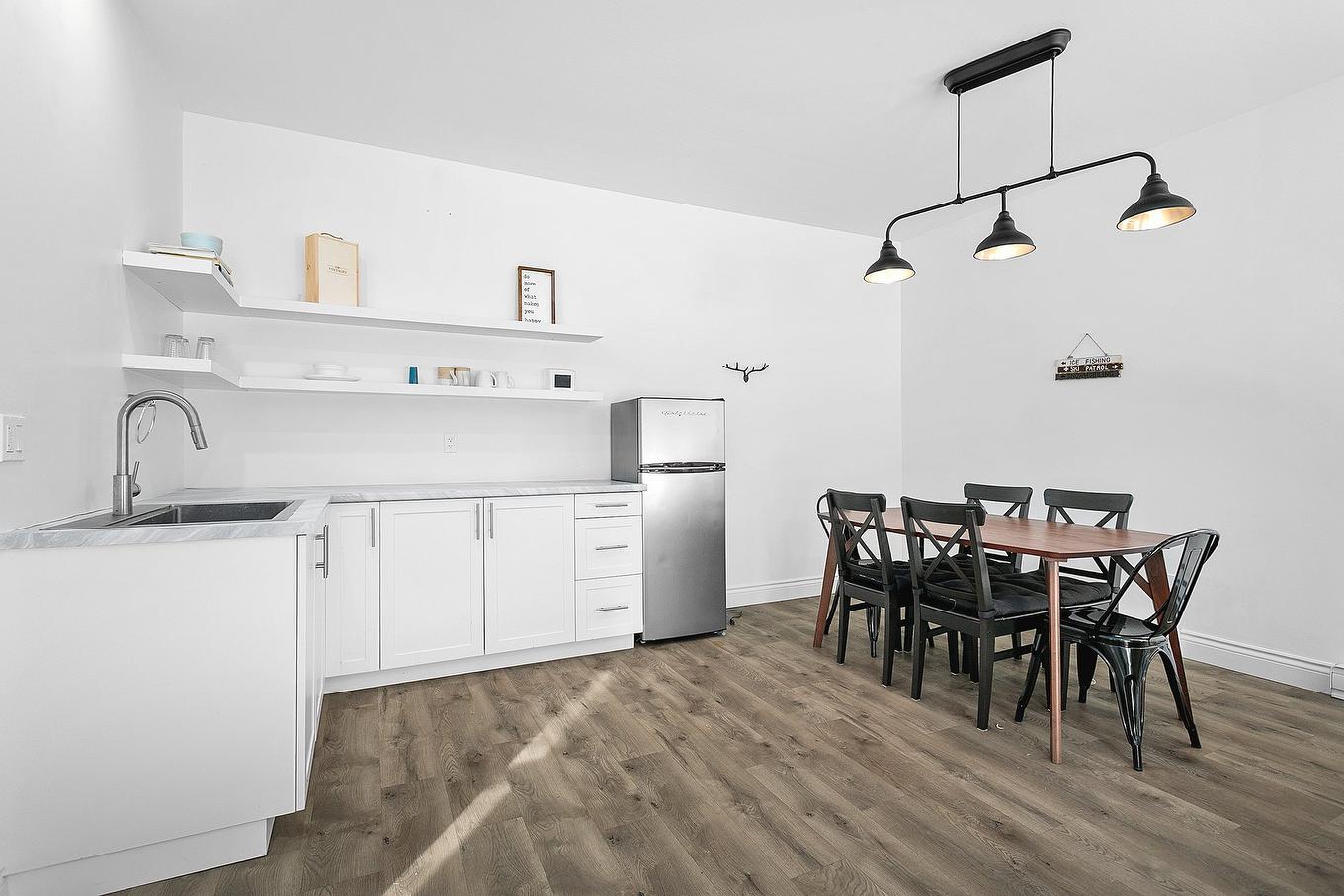 Dining room - 30 Ch. Du Lac-De-La-Ferme, Otter Lake, QC - Indoor