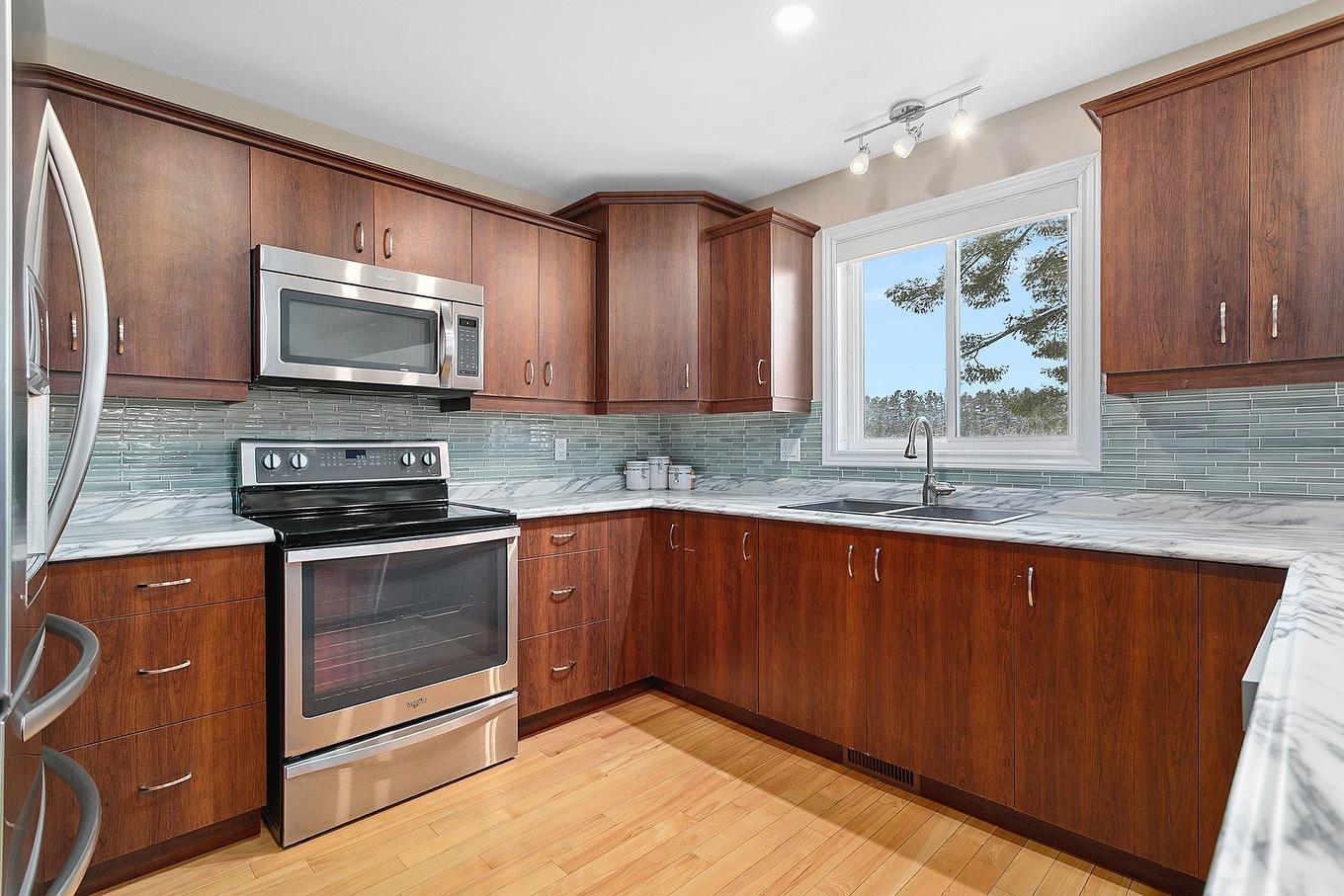 Kitchen - 30 Ch. Du Lac-De-La-Ferme, Otter Lake, QC - Indoor Photo Showing Kitchen