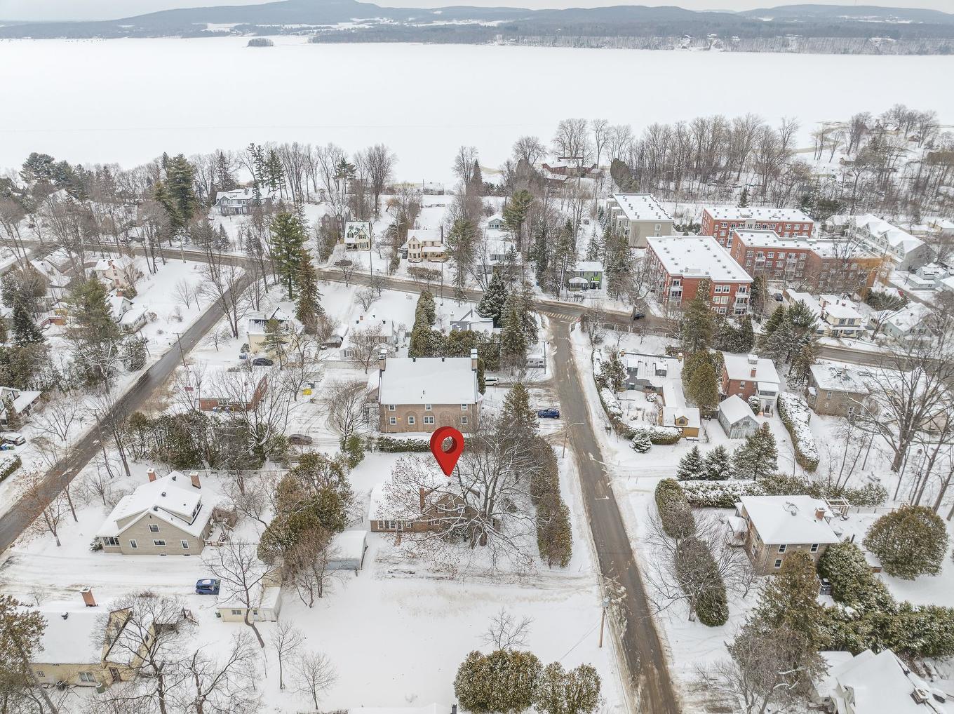 Aerial photo - 62 Rue Elm, Hudson, QC - Outdoor With Body Of Water With View