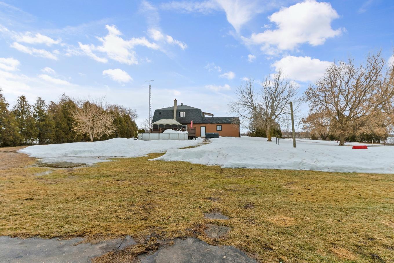 Cour - 235 Route 132, Sainte-Barbe, QC - Outdoor