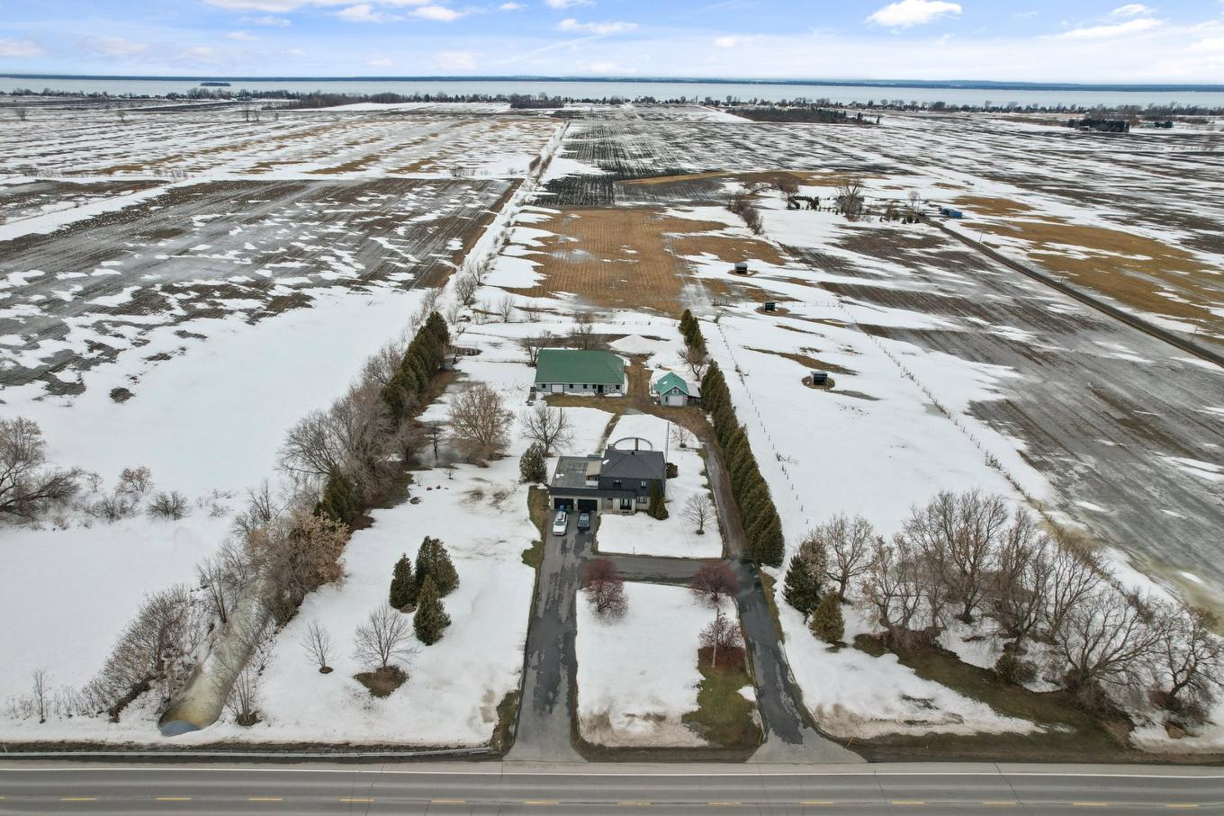 Photo aérienne - 235 Route 132, Sainte-Barbe, QC - Outdoor With Body Of Water With View
