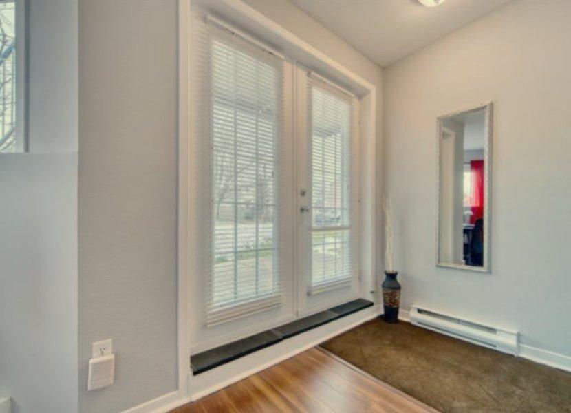 Hall - 3765 Rue Des Ruisseaux, Sainte-Catherine, QC - Indoor Photo Showing Other Room