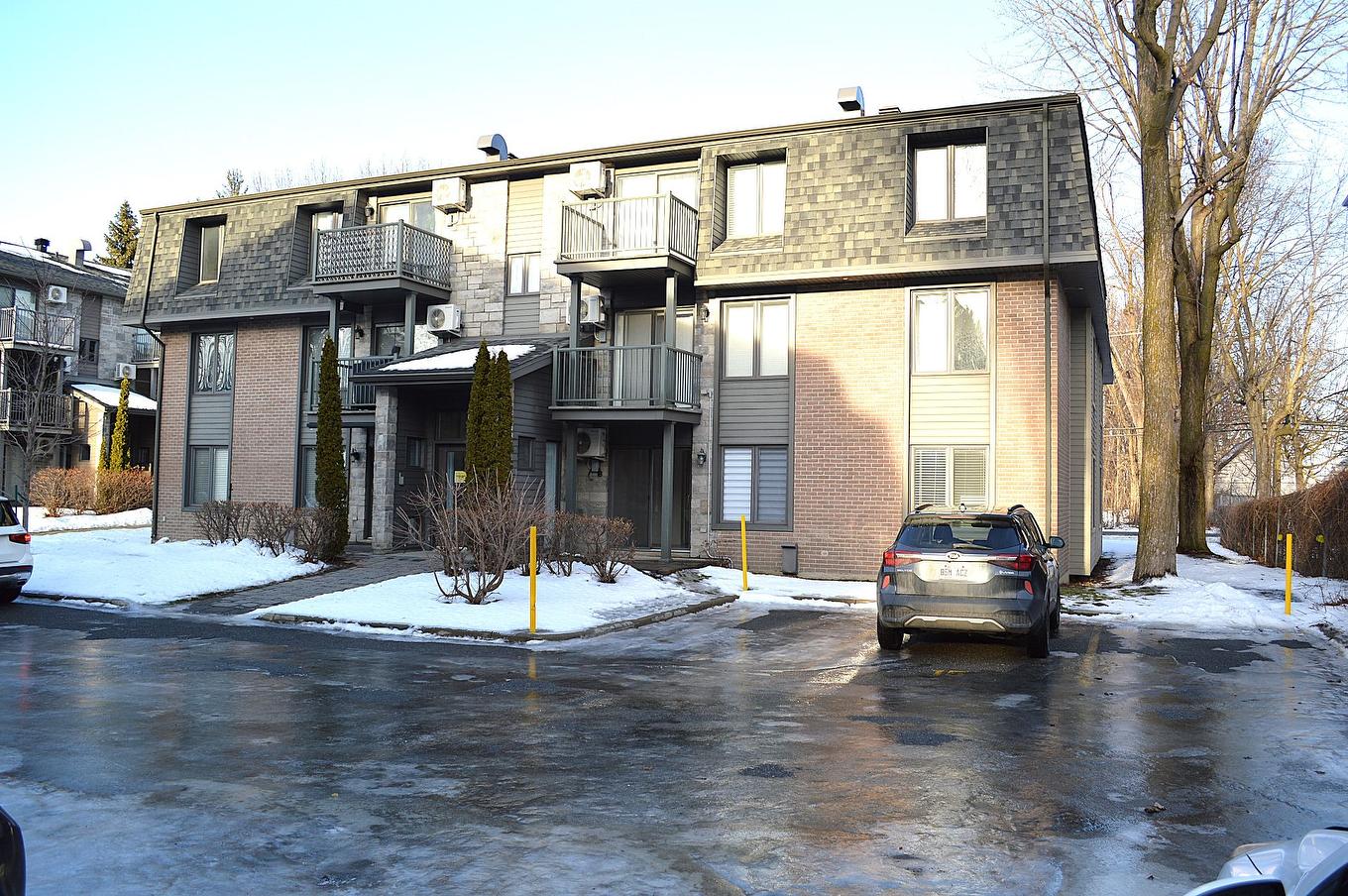 Back facade - 101-2075 Av. Pratte, Saint-Hyacinthe, QC - Outdoor With Facade