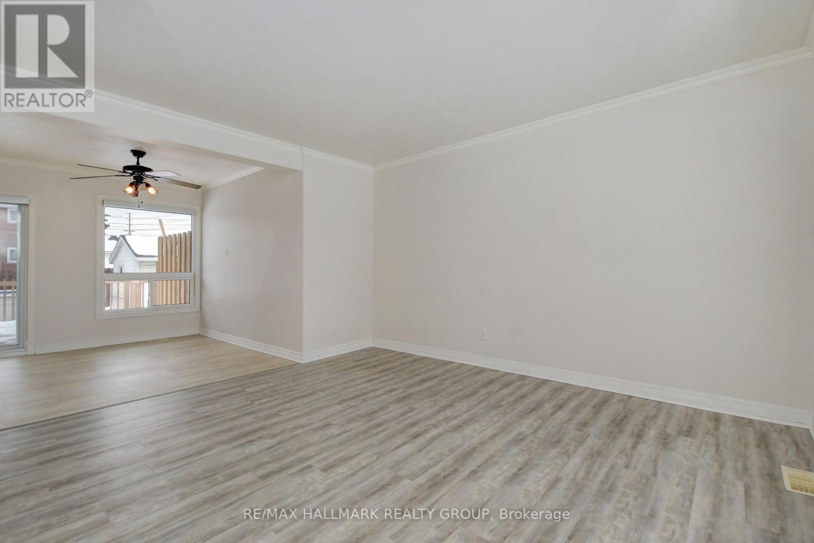 2223 Martha Avenue, Ottawa, ON - Indoor Photo Showing Other Room